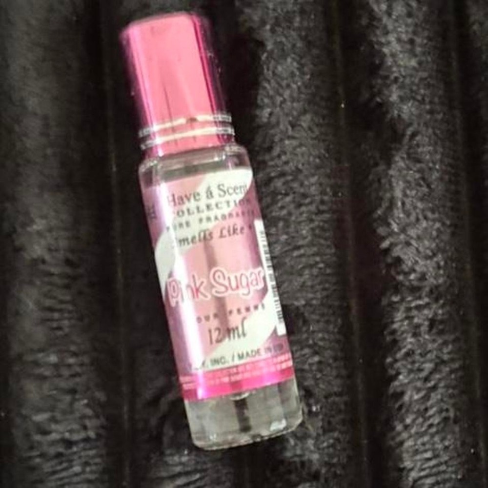 Pink sugar roll on‎ - Picture 3 of 5